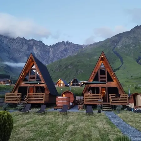 Kazbegi Spa Resort Cottages Exterior photo