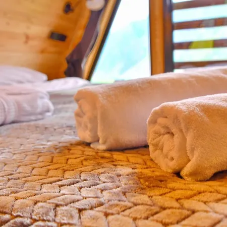 Kazbegi Spa Resort Cottages Exterior photo