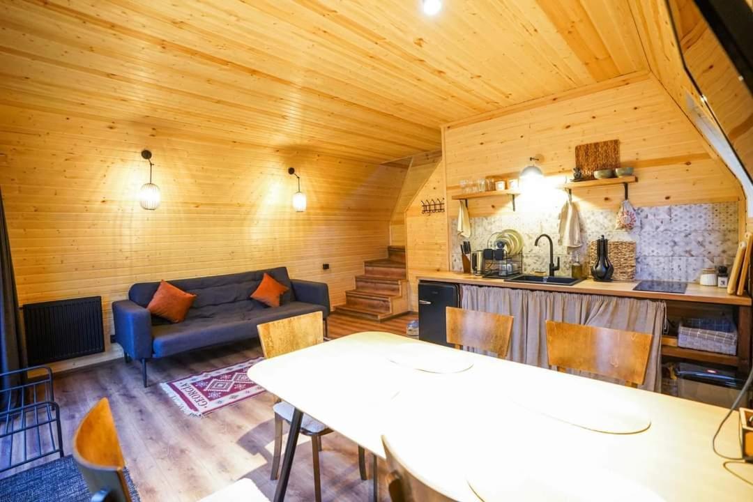 Chalet Kazbegi Spa Resort Cottages